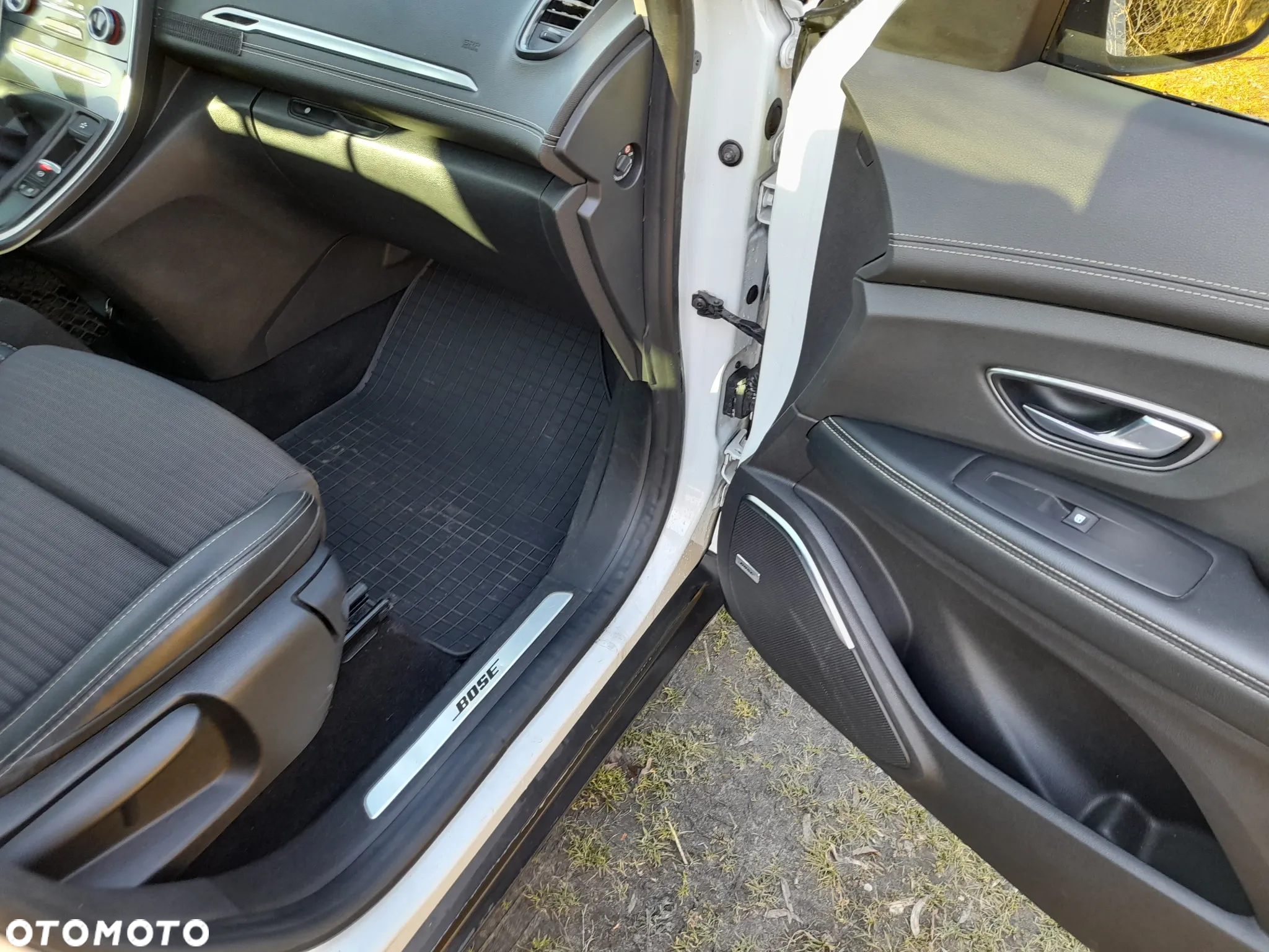 Renault Grand Scenic Gr 1.6 dCi Bose - 21