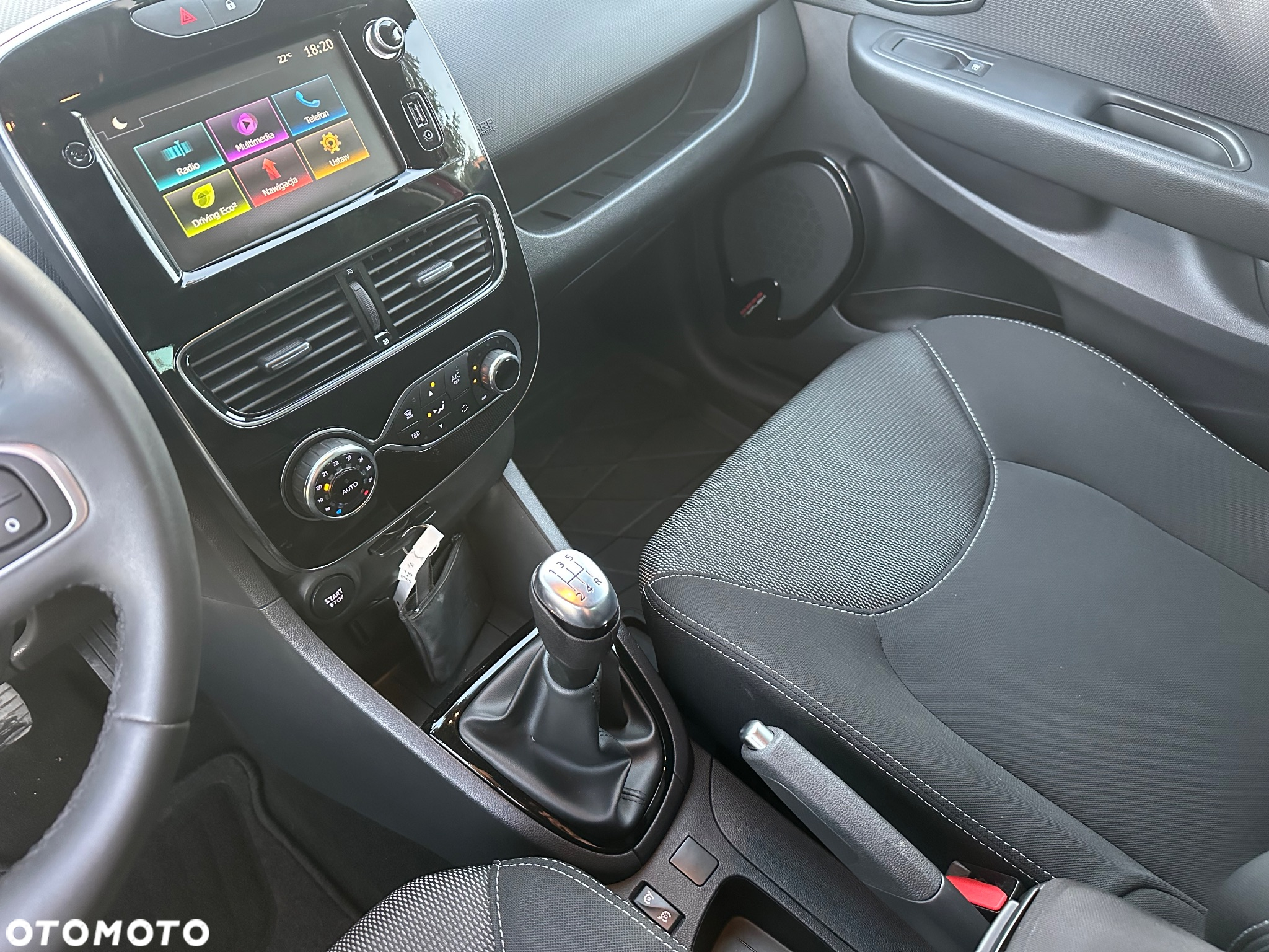 Renault Clio ENERGY TCe 75 Start & Stop LIMITED 2018 - 12