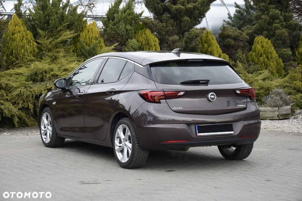 Opel Astra 1.4 T Elite - 21