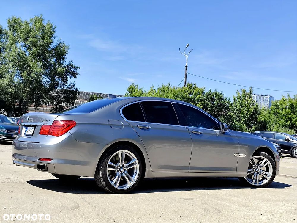 BMW Seria 7 750Li xDrive - 5