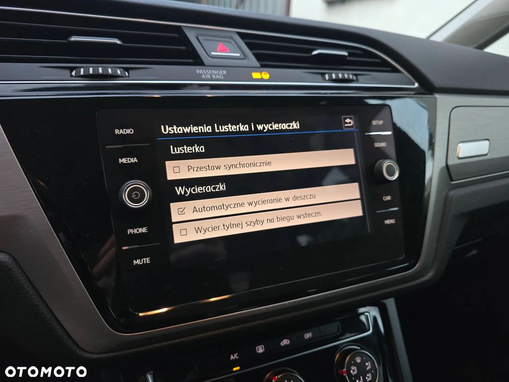 Volkswagen Touran 1.4 TSI BMT Comfortline - 33