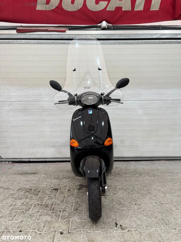 Piaggio Vespa - 26