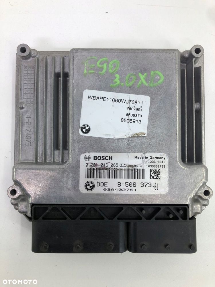 BMW E83 X3 KOMPUTER STEROWNIK SILNIKA 8506373 - 1