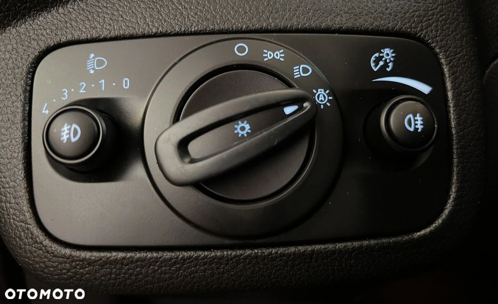 Ford Grand C-MAX - 20