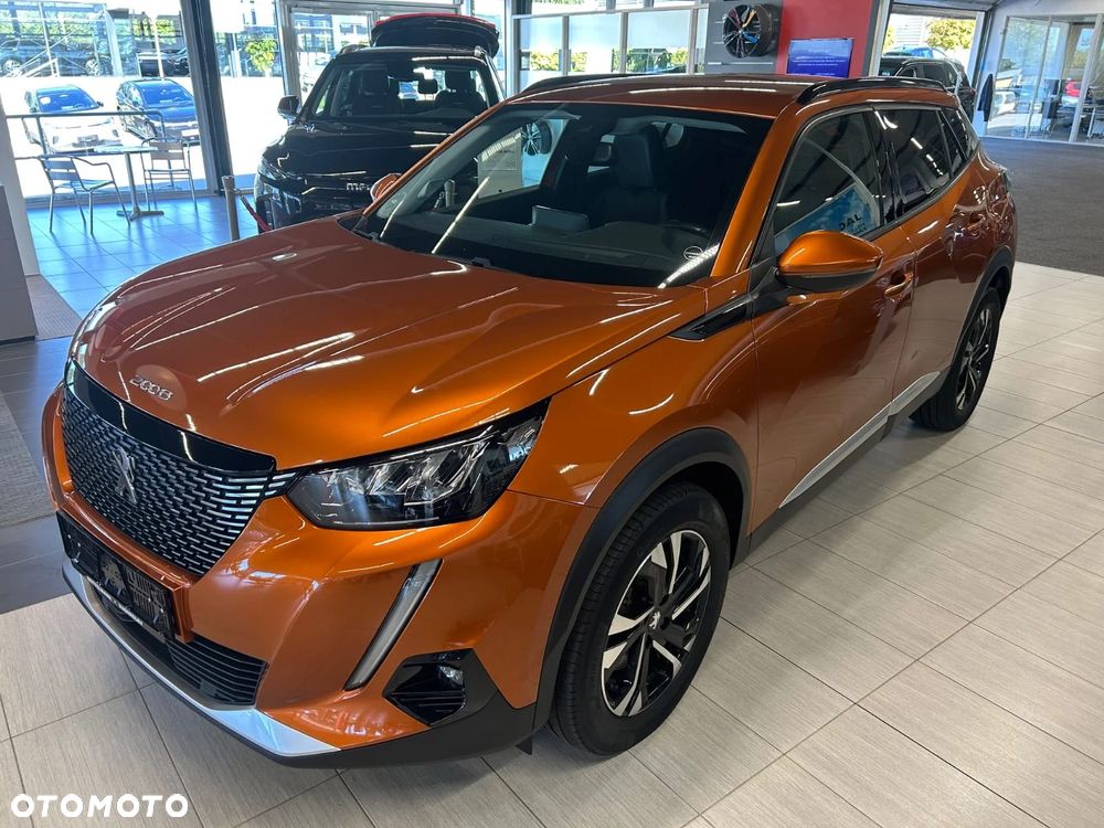 Peugeot 2008 1.5 BlueHDi Allure S&S EAT8 - 4