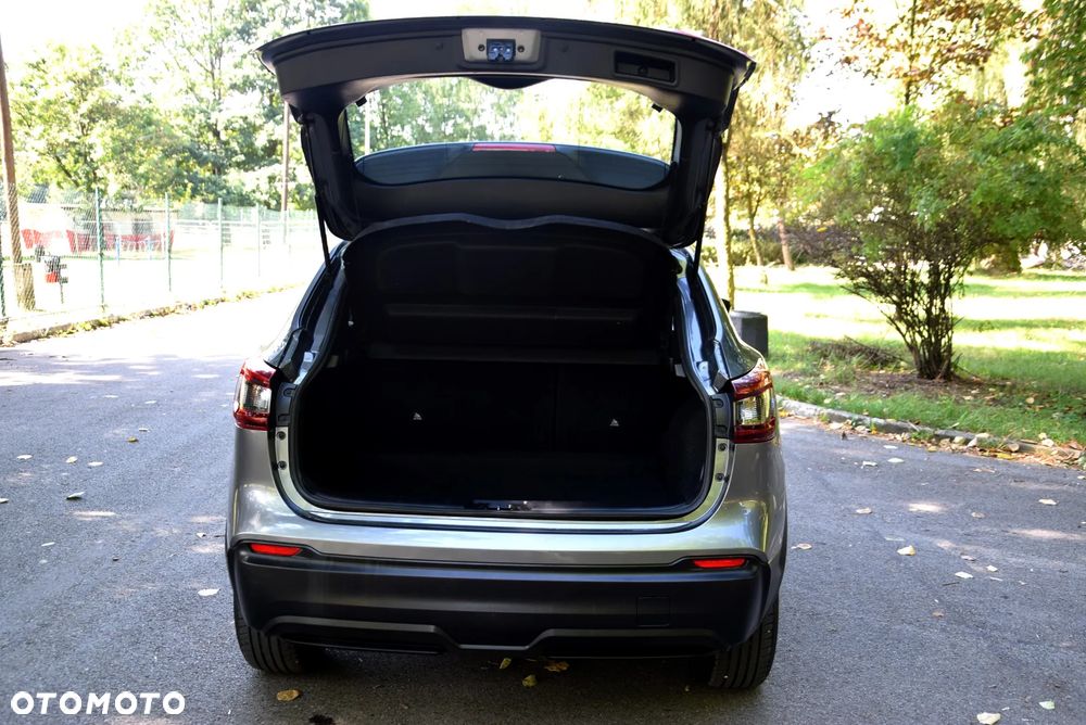 Nissan Qashqai 1.3 DIG-T MHEV N-Connecta Xtronic - 10