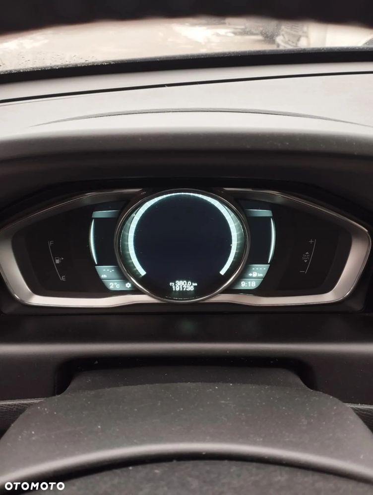 Volvo XC 60 D4 AWD Summum - 5