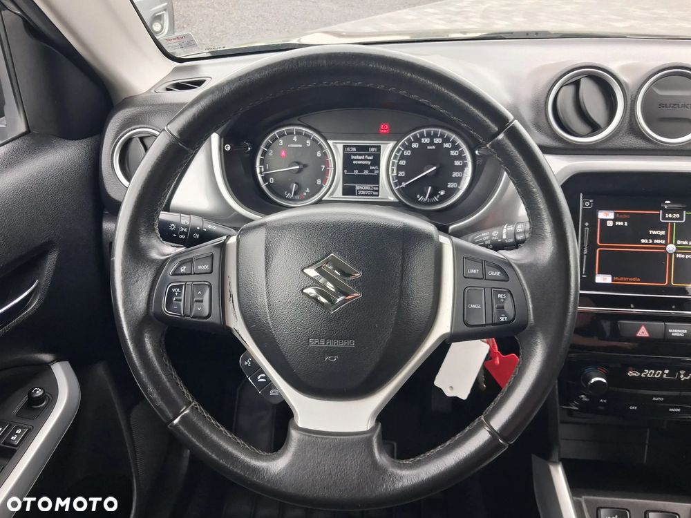 Suzuki Vitara 1.6 (4x2) Comfort+ - 23