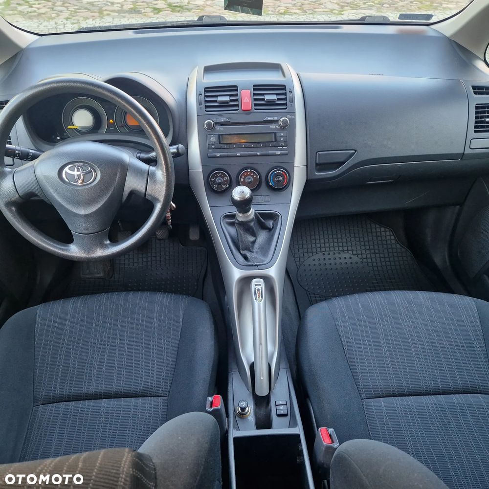 Toyota Auris 1.4 D-4D - 8