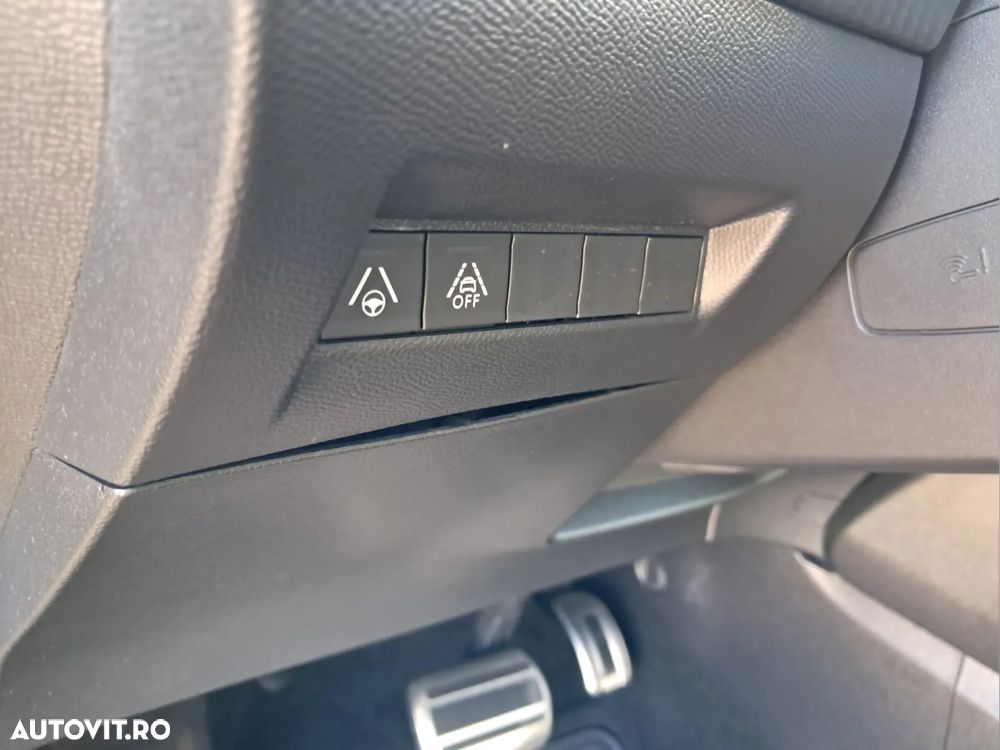 Peugeot 208 1.2 L PureTech STT EAT8 GT Line - 14