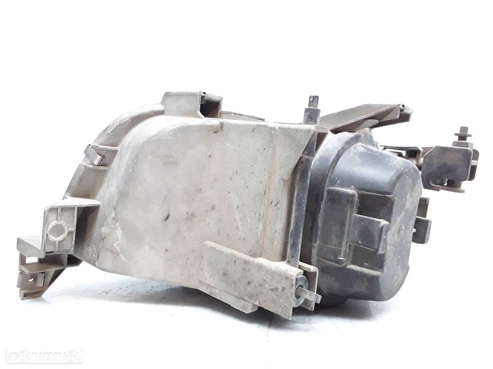 FAROL DIREITO RENAULT CLIO I 1991 - - 1