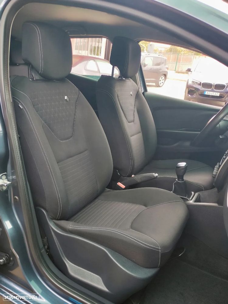 Renault Clio 1.5 dCi Limited EDition - 16