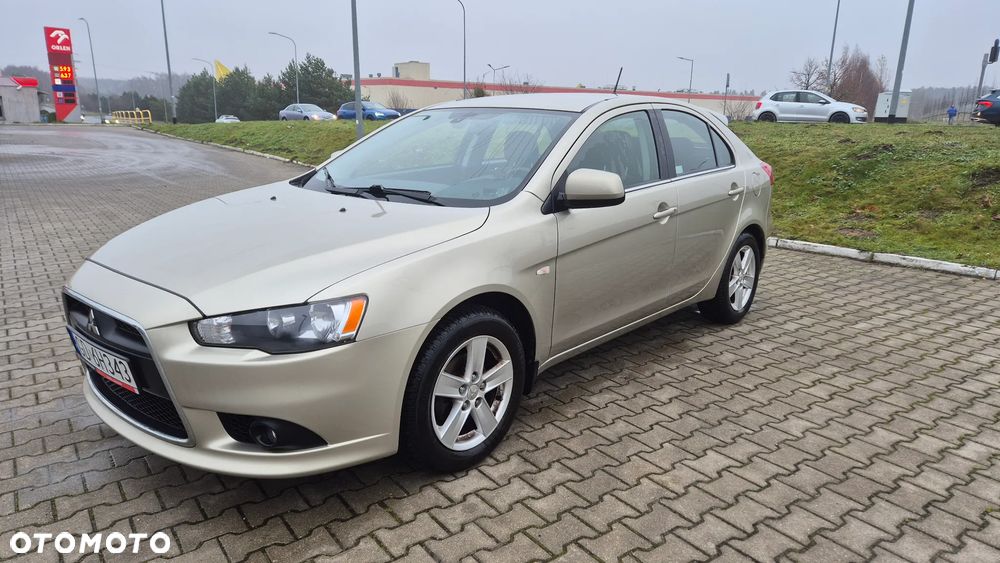Mitsubishi Lancer 1.8 Invite - 1