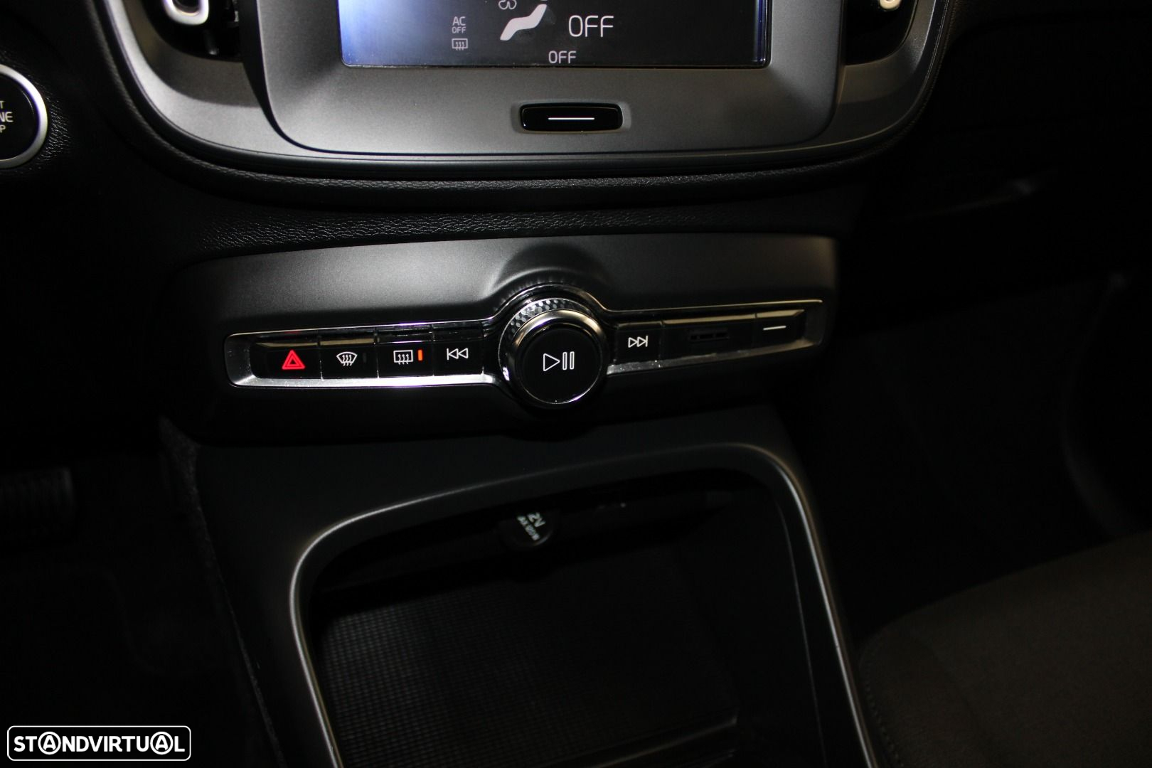 Volvo XC 40 2.0 D3 Geartronic - 15