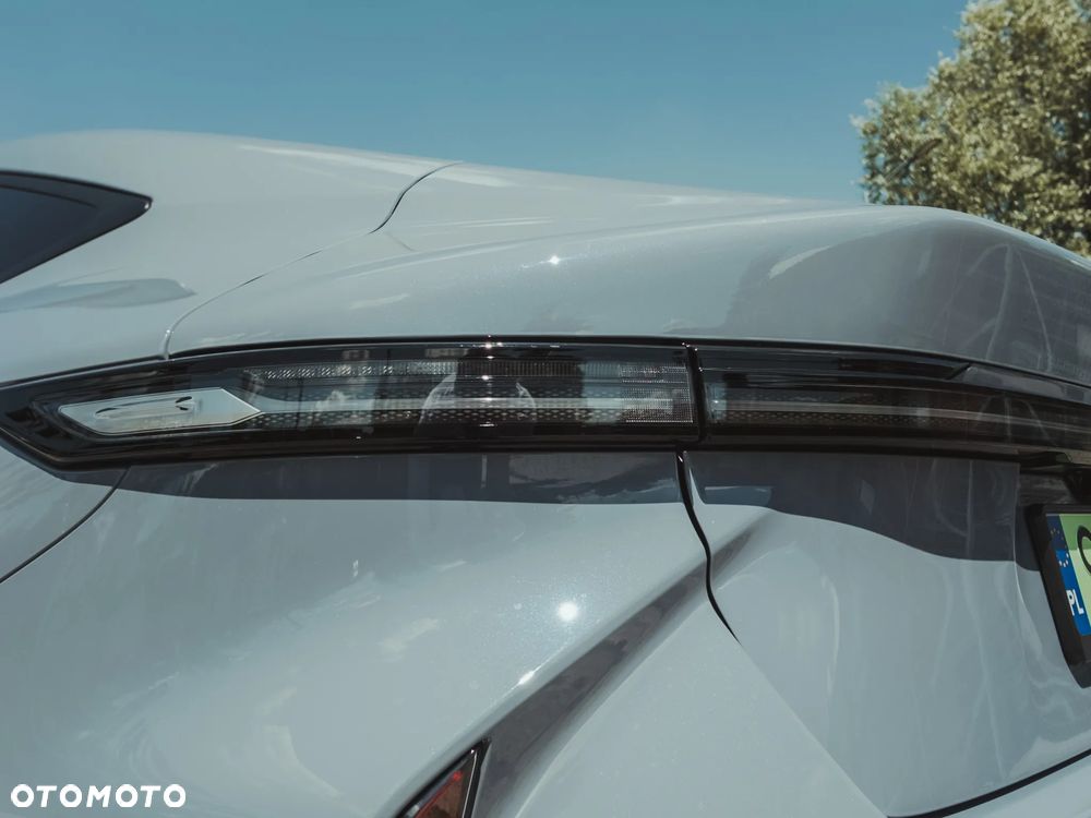 Lexus ES 500e Prestige AWD - 11