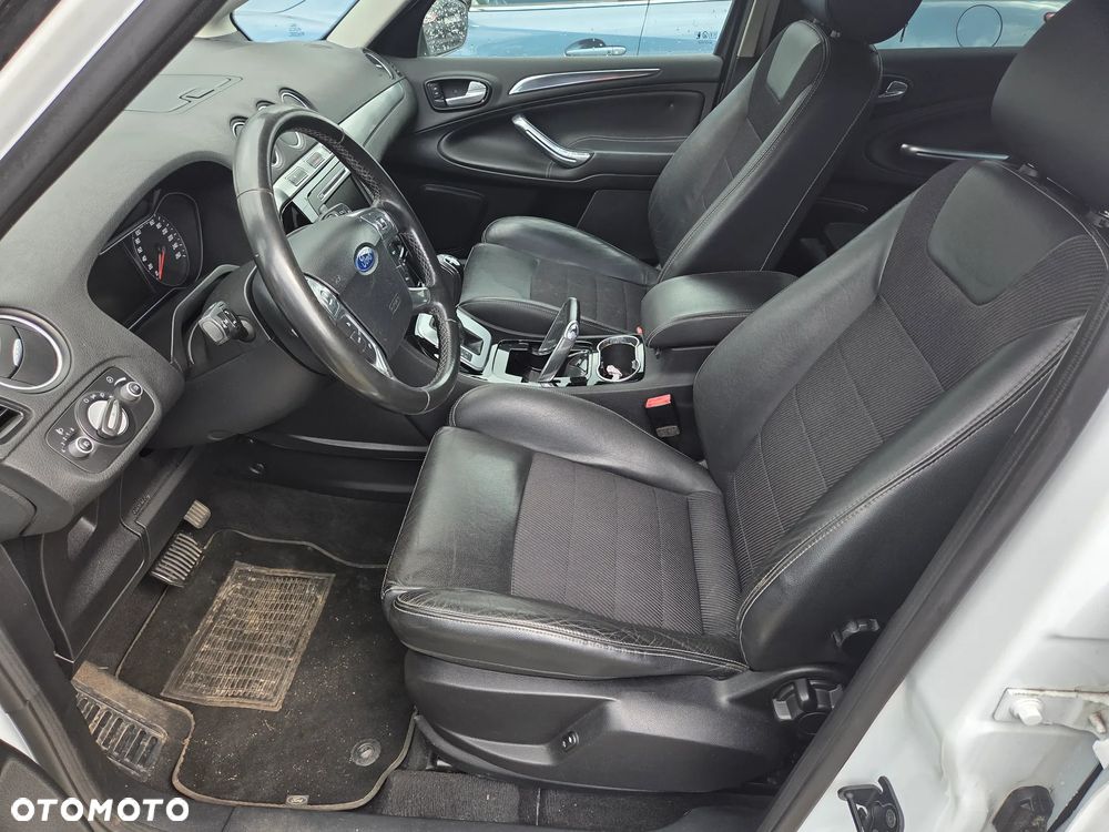 Ford S-Max 2.0 TDCi DPF Titanium - 4