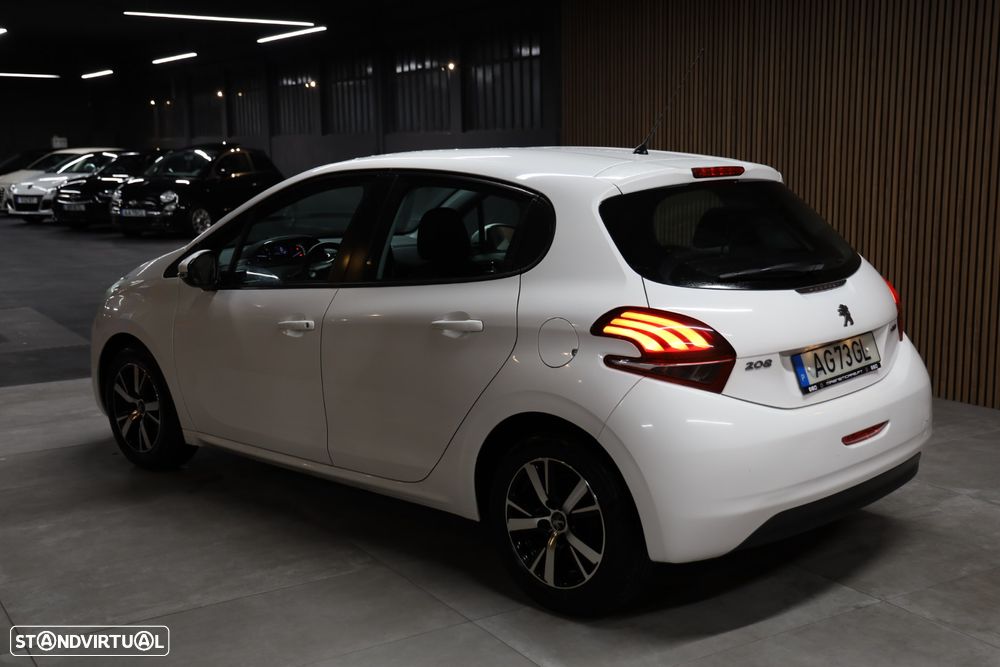 Peugeot 208 1.6 BlueHDi Style - 14