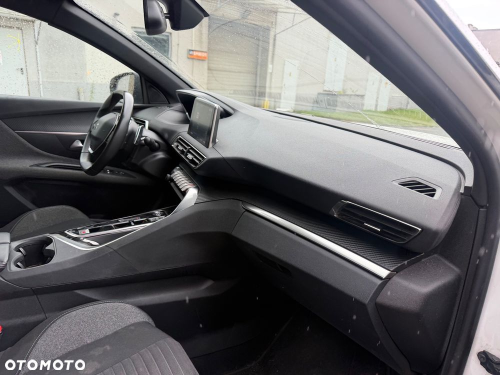 Peugeot 3008 - 17