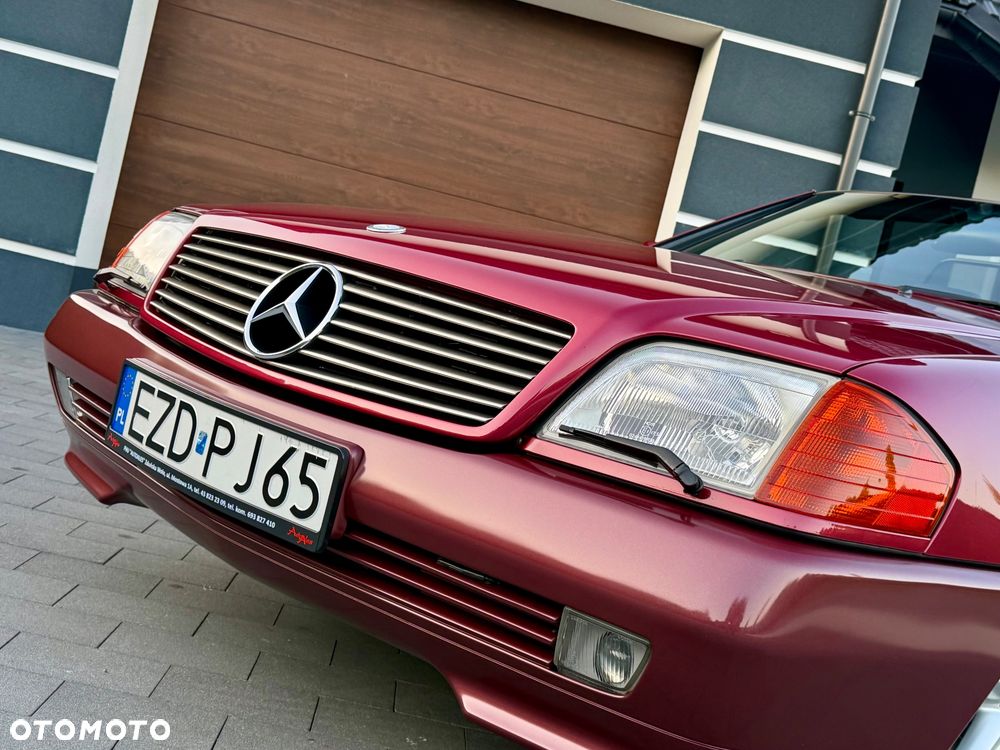 Mercedes-Benz SL - 32