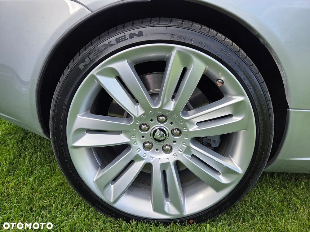 Jaguar XK XKR - 9