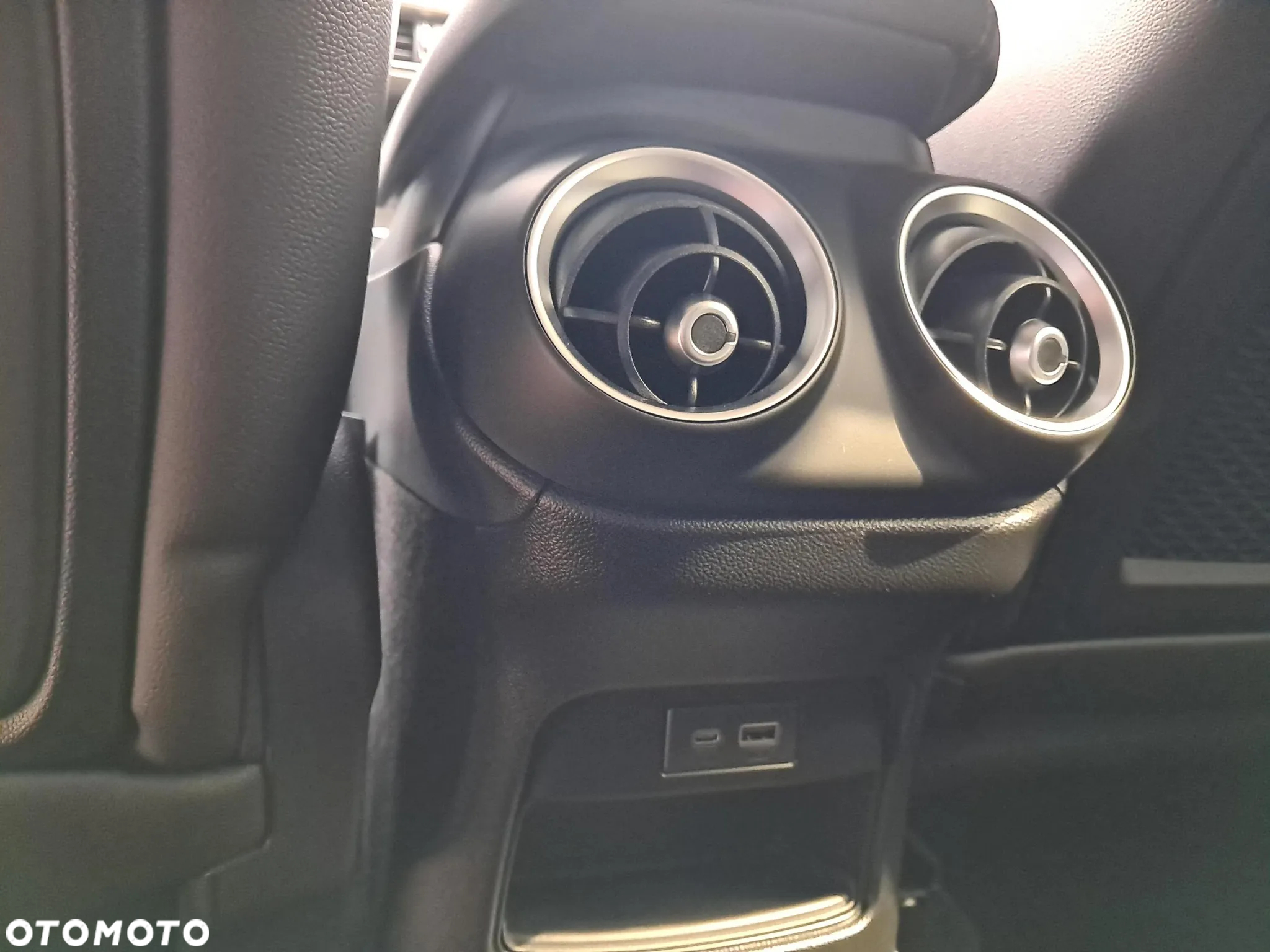 Alfa Romeo Stelvio - 18