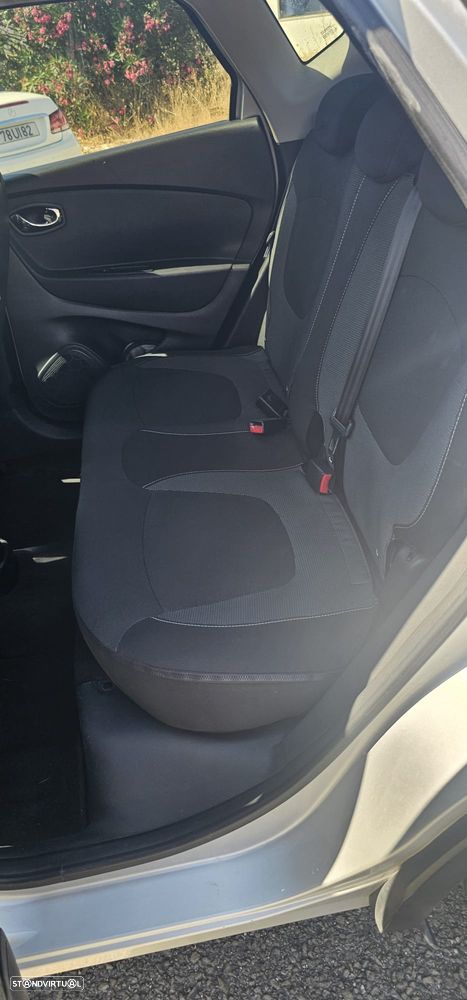 Renault Captur 1.5 dCi Exclusive - 6