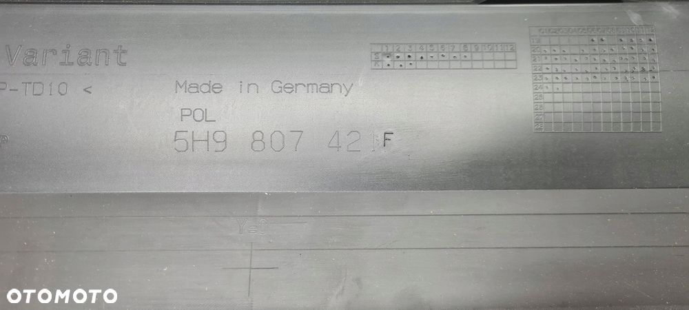 vw golf viii 8 kombi zderzak tył 4 x pdc ładny prosty chrom - 11