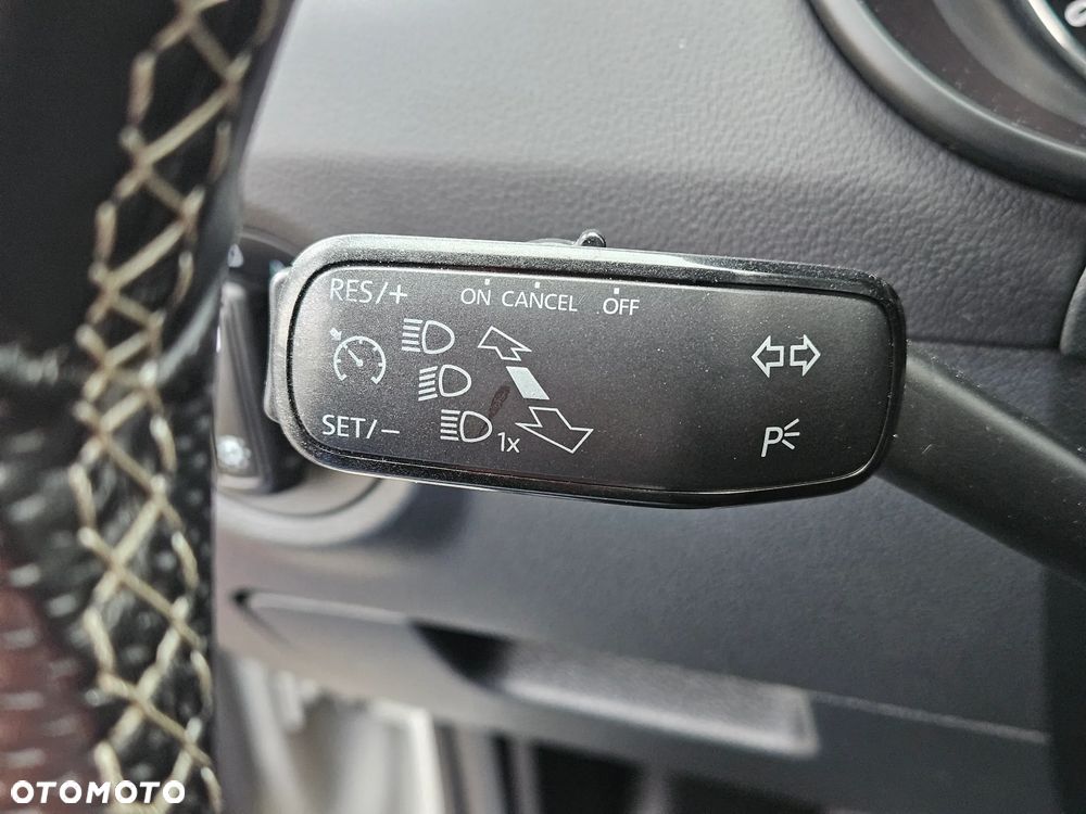 Skoda Octavia 2.0 TSI RS - 35