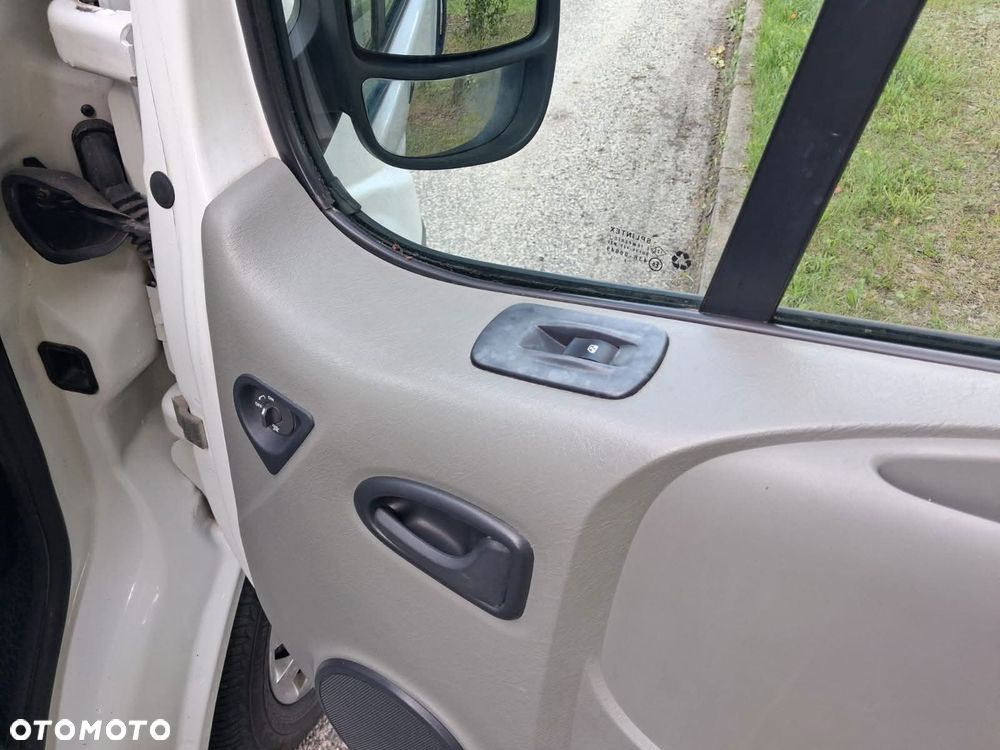 Renault trafic - 14