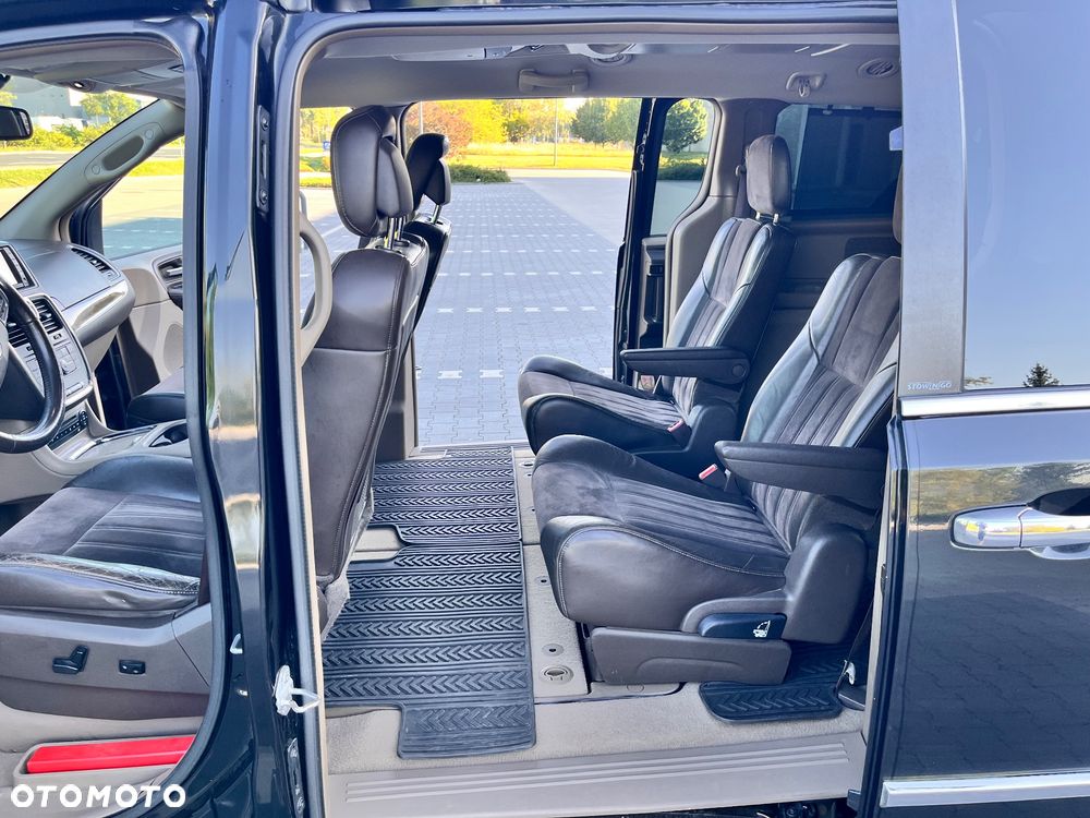Lancia Voyager 3.6 Platinum - 15