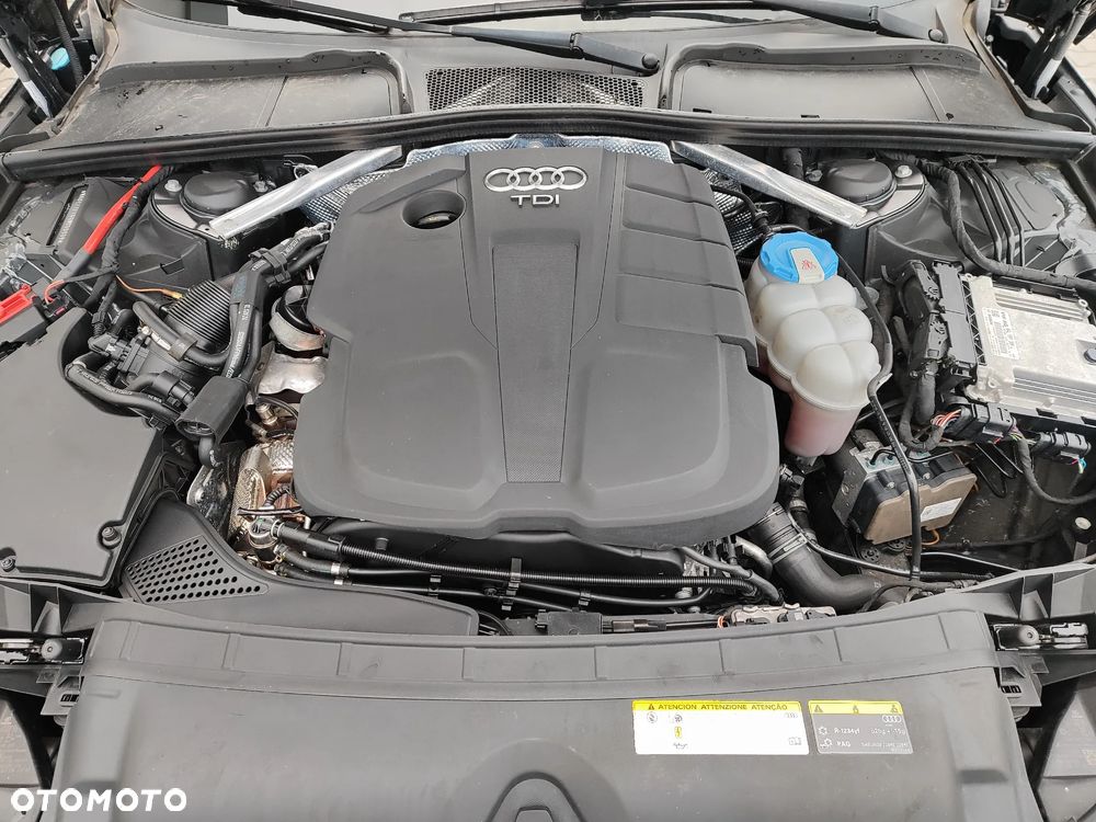 Audi A4 Limousine 2.0 TDI ultra S tronic design - 19