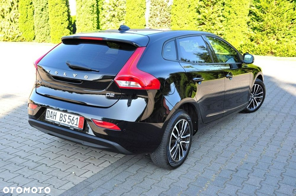 Volvo V40 - 18