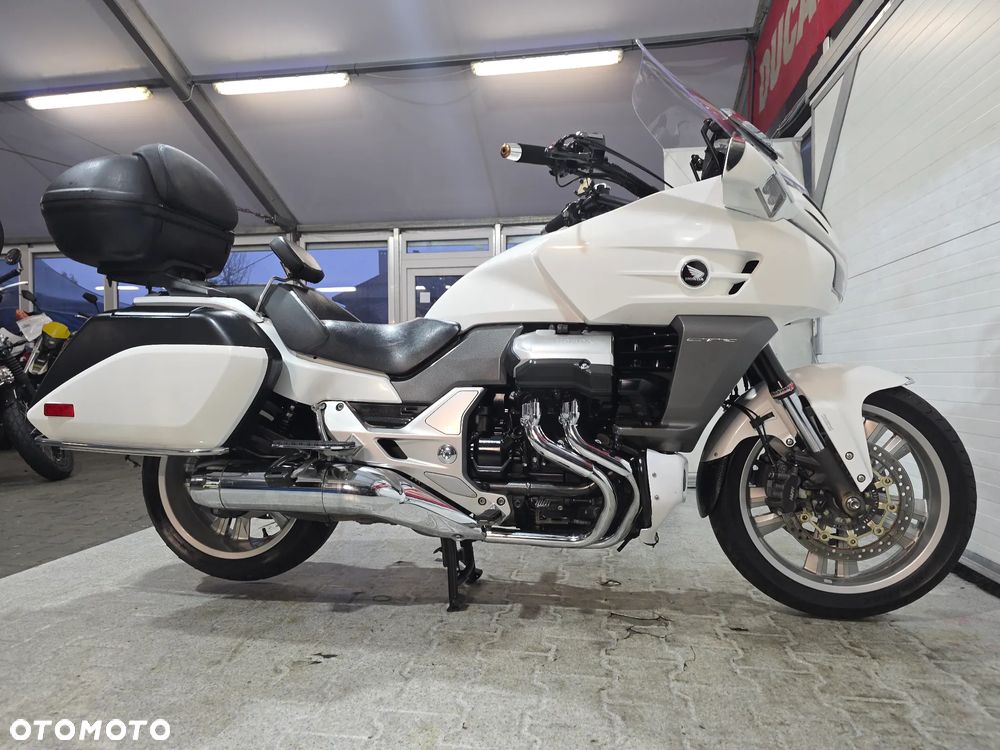 Honda CTX - 14