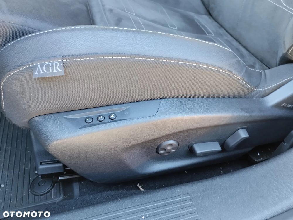 Opel Astra 1.2 T Ultimate S&S - 13