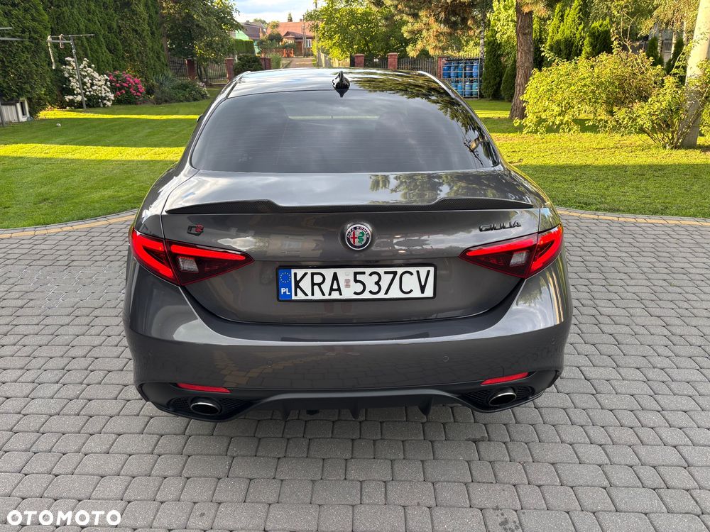 Alfa Romeo Giulia 2.0 Turbo 16V AT8 Veloce Ti - 2