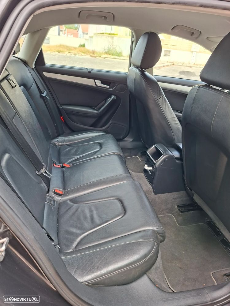 Audi A4 2.0 TDI Business Line S-line - 10