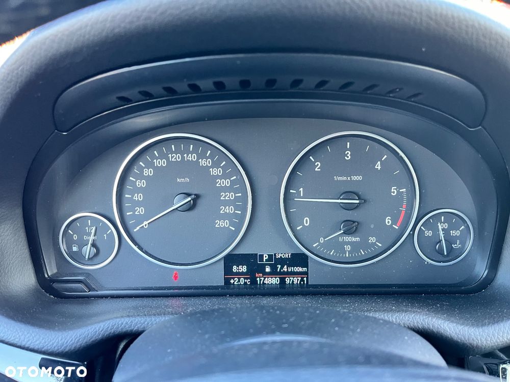 BMW X3 sDrive18d xLine - 11