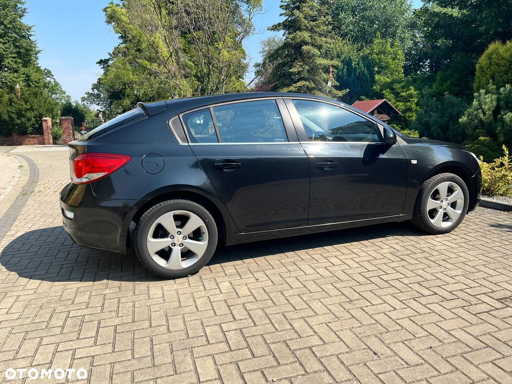 Chevrolet Cruze 1.8 LTZ - 13