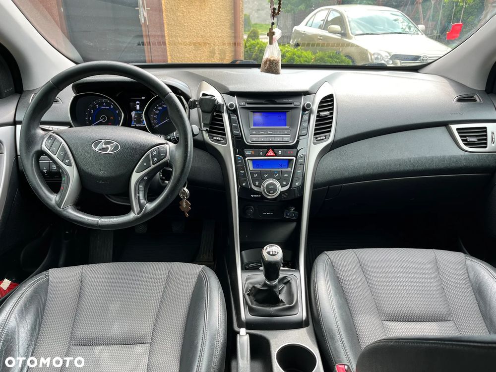 Hyundai i30 1.6 GDI Style - 10