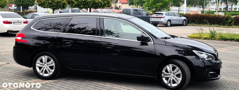 Peugeot 308 BlueHDi 130 Stop & Start Allure Business-Paket - 14