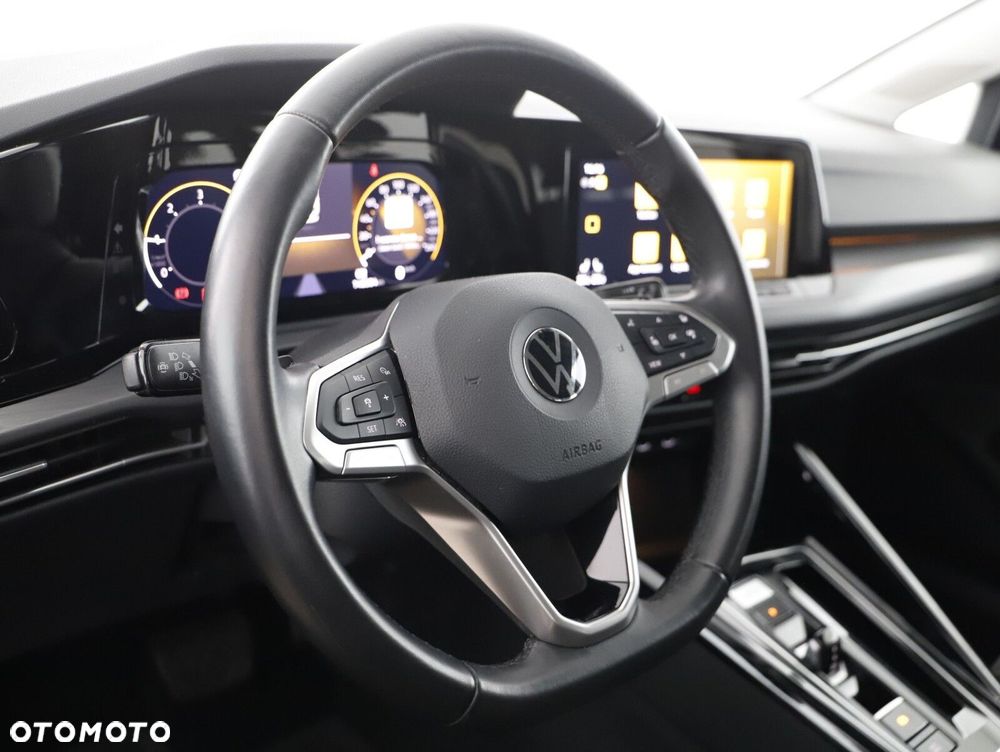 Volkswagen Golf Variant - 11