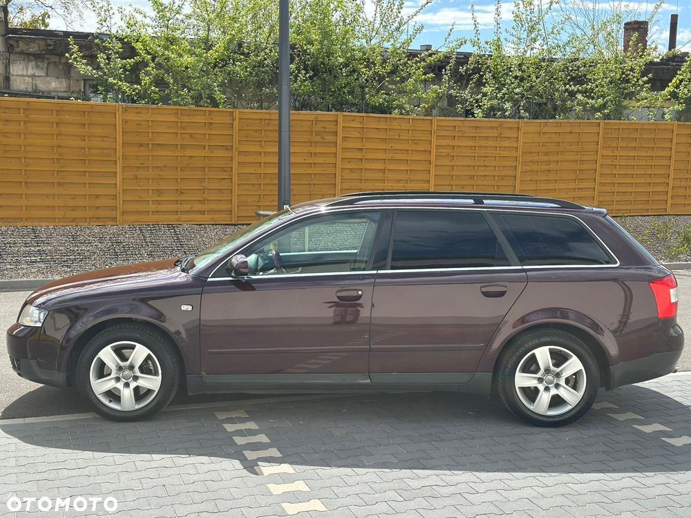 Audi A4 Avant 2.4 - 2