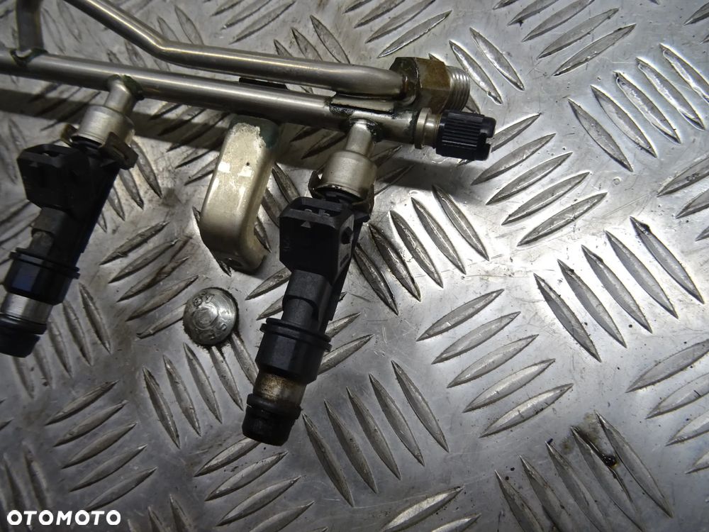 OPEL ZAFIRA A LIFT 1.6B LISTWA WTRYSKOWA 25313846 - 2