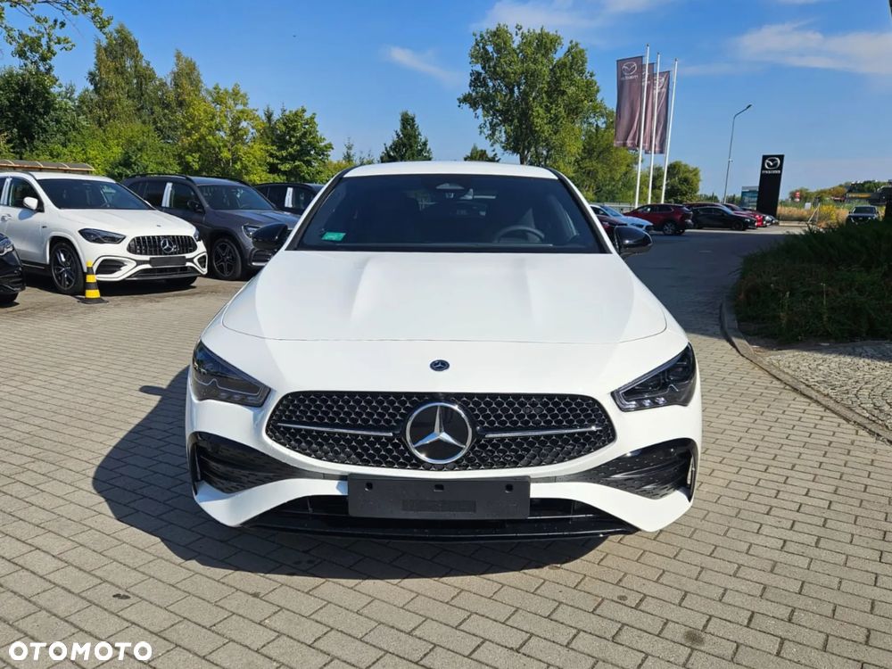 Mercedes-Benz CLA 250 e PHEV AMG Line 8G-DCT - 2