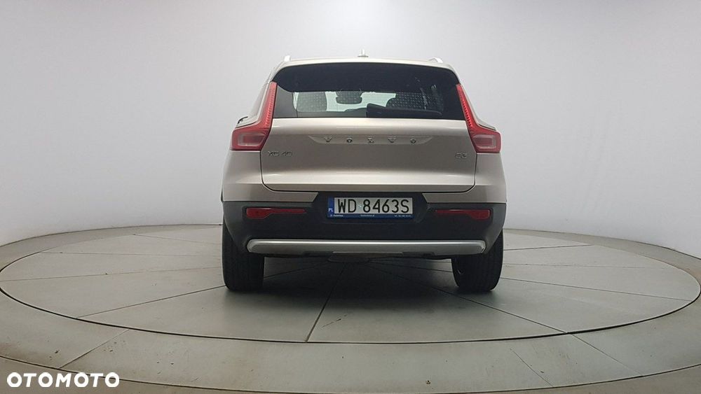 Volvo XC 40 - 6