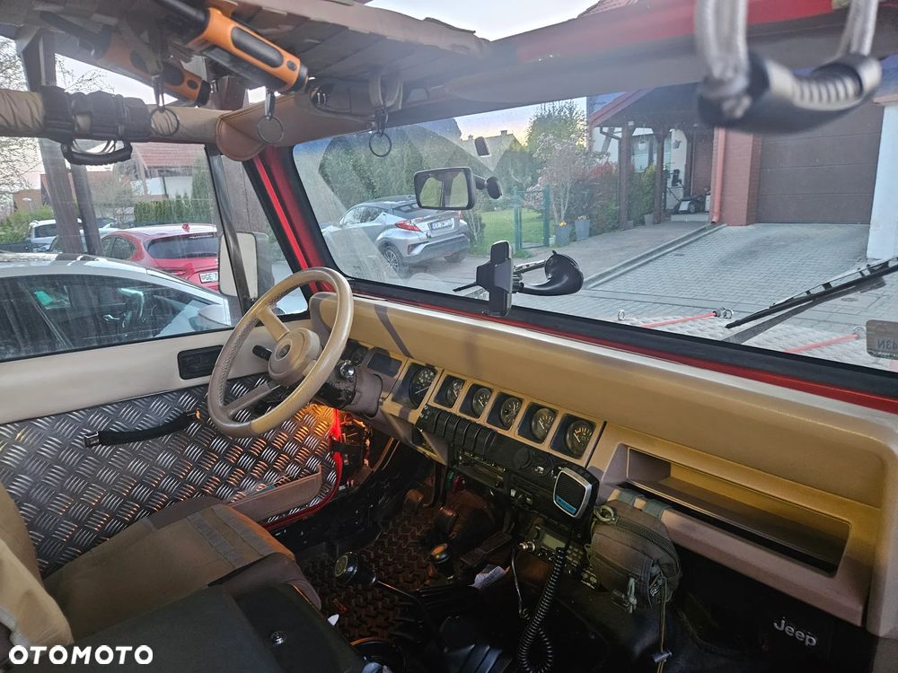 Jeep Wrangler - 23