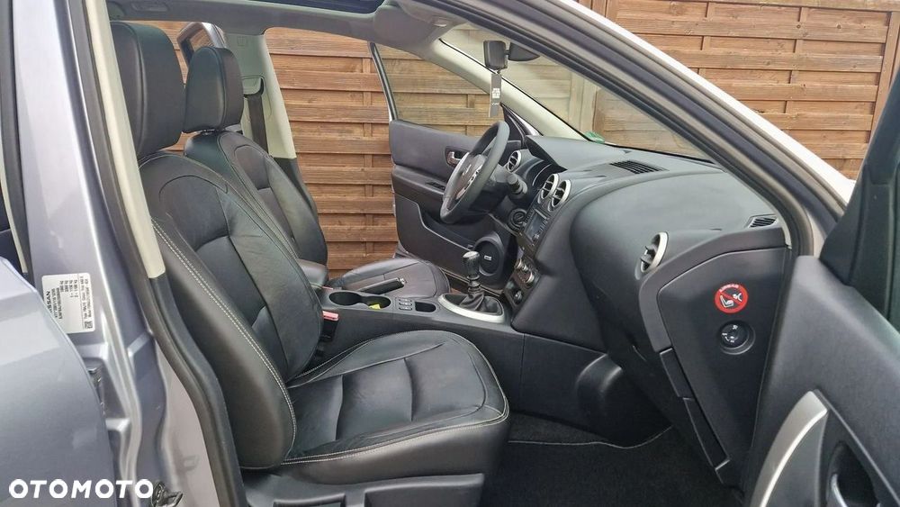 Nissan Qashqai 2.0 360 - 16