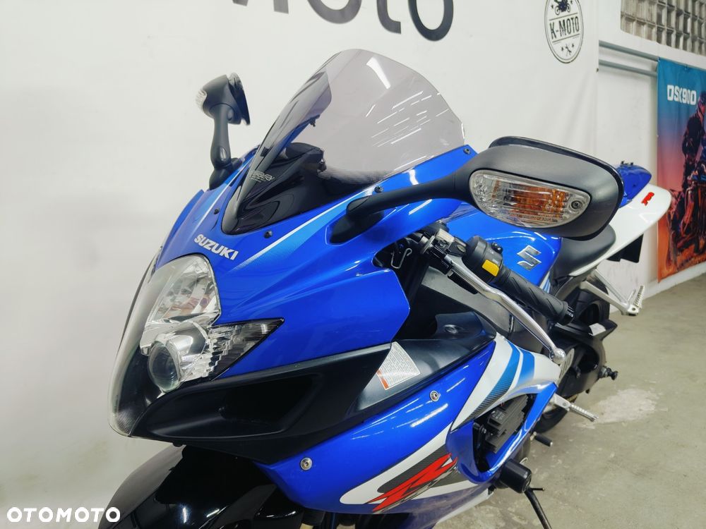 Suzuki GSX-R - 15
