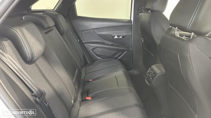 Peugeot 3008 1.6 Hybrid Allure e-EAT8 - 27