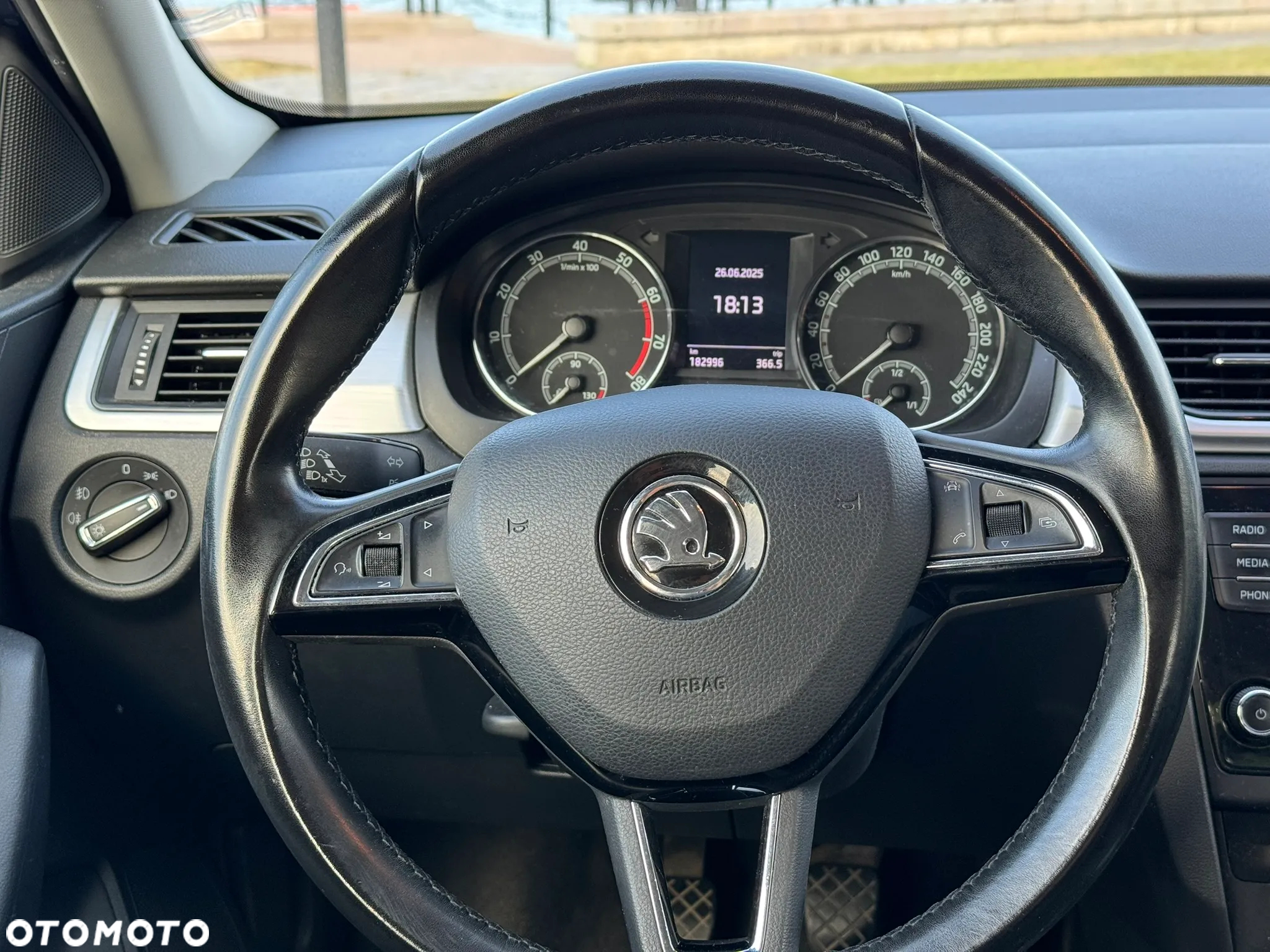 Skoda RAPID 1.0 TSI Active - 16